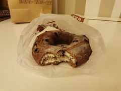 巧克力奶油圈-Juicy Bakery(大学路店)