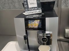 -好利来(上海虹桥新天地Lab主题店)