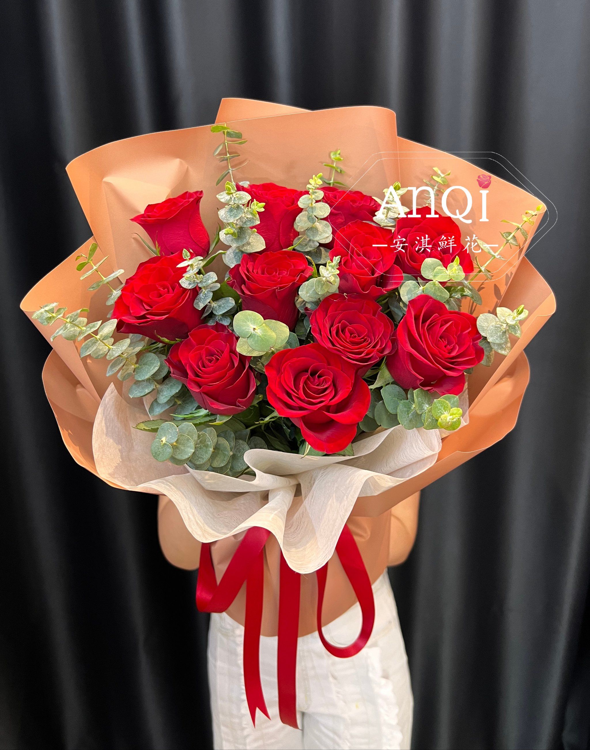 11朵红玫瑰花束