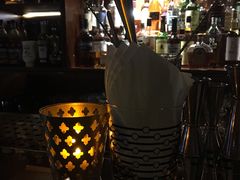 -Whisper Bar 