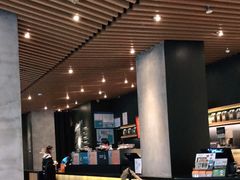 -星巴克(大宁店)