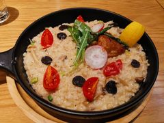 -LO CALCOW卡路力轻食主义餐厅(陆家嘴店)