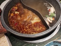 鸳鸯锅-老灶堂文创火锅(文艺路店)