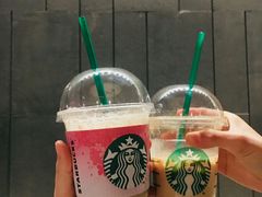樱花粉红拿铁-星巴克臻选(郑州国贸360广场店)