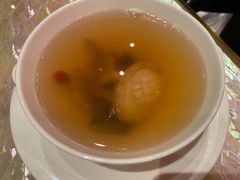 滋补鲍鱼香螺炖竹丝鸡-8餐厅(新葡京酒店)