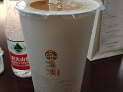 冰一袭红袍-湊湊火锅·茶憩(新中关购物中心店)