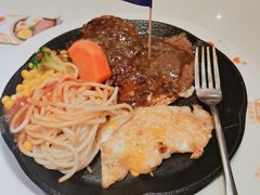 -东方豪客牛排意面披萨(玉函银座店)