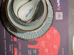 -牛村来人潮汕牛肉火锅(西单店)