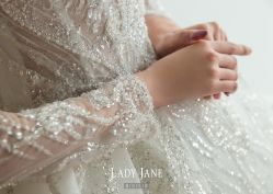 -Lady  Jane高端婚纱礼服馆