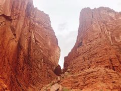 -天山神秘大峡谷