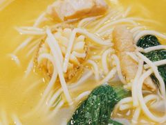 白汁河月豕煨面-江小鲀河豚馄饨(日月光店)