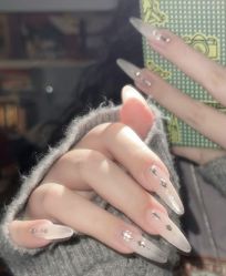 -屿晴·科技美肤SPA美甲美睫
