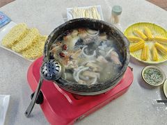 -墨脱石锅椰子鸡•香草鸭•东山羊(大东海店)