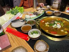 -顶顶汤火牛排火锅·经典铜锅涮肉