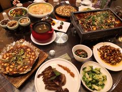 -万重锦·人文川菜馆(骡马市店)