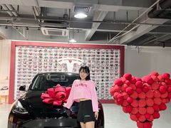 -TESLA 特斯拉(广州天环广场体验店)