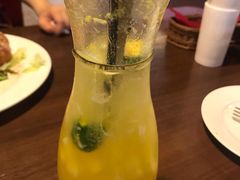 -拉亚汉堡经典餐厅(商城路店)