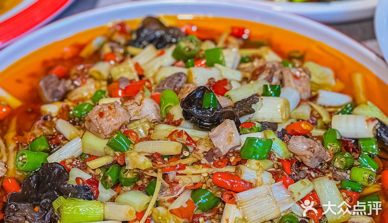 🔥爆辣辣的正宗自贡菜，嘴皮都辣入味儿了还要吃😋