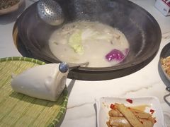 -陈大锅·岳阳鱼馆·地道岳阳菜(美食街店)