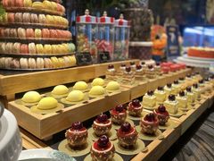 -雍容荟帝王蟹活龙虾展台自助(IFS黑金店)