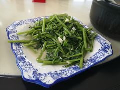 -七的湖·晚芳亭·阳澄湖农家菜·大闸蟹(莲花岛店)