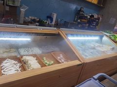 -锤头鲨毛肚海鲜烤肉自助餐厅(国购广场店)