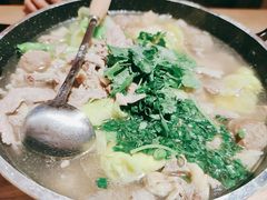 -川堂风·跷脚牛肉·乐山爆炒(宝山日月光店)