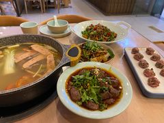 -诗爷牛尾汤(大坪英利店)