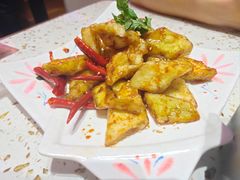 -小董哥烤串·爆汁大油边(故宫店)