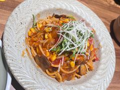 -Dragon Pizza•圆脸龙披萨·牛排餐厅