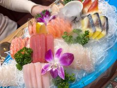 -青瓦餐厅·生鱼片·韩园烤肉(西塔店)