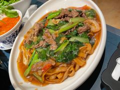 -邹开喜·小海鲜醉鸡煲·潮汕鲜切牛肉店(襄阳北路店)