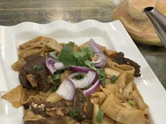 -壹阁胡羊焖饼(特色小吃街店)