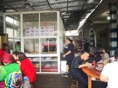 -大树下饭店(春晓镇慈岙社区卫生服务站南)