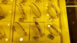 -世纪缘珠宝(济南品牌店)