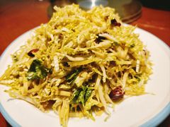 -老码头黑皮肘子锅包肉(赣水路店)