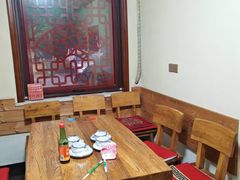 -溢心园香河肉饼总店