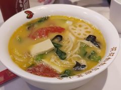 -渝是乎酸菜鱼·川渝小炒(新世界百货望京店)