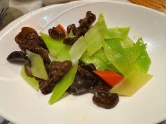 莴笋炒木耳-西安饭庄·非遗陕菜(钟楼店)