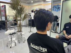 -V7 HAIR SALON