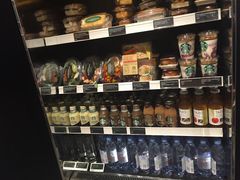 零售区-星巴克(香港国际机场44号闸店)