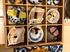火炙九宫格-柏鮨寿司.刺身.定食(米山町地中海店)