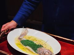 鸡汁葱油钱塘江黄米鱼-湖滨28中餐厅·西湖宴·杭州君悦酒店