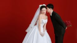 -都市丽人婚纱摄影