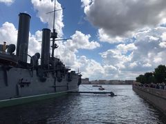 -阿芙乐尔号巡洋舰