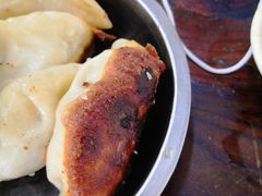 -黄阿姨锅贴大王(万航渡路店)