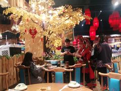 -老滇山寨•云南特色菜•地方菜•民族风情歌舞表演(金碧店)