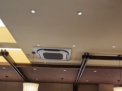 -阿瓦山寨·湘菜现炒·剁椒鱼头王(咸阳总店)