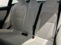 -TESLA 特斯拉(北京颐堤港体验店)