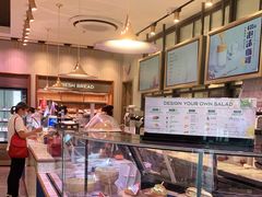 面包甜点陈列柜-巴黎贝甜(凯德MALL望京店)